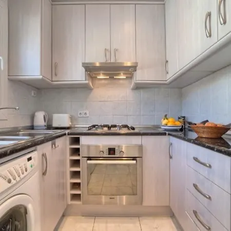 Pueblo Cortes Del Golf Estepona