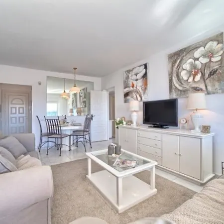 Pueblo Cortes Del Golf Apartman *