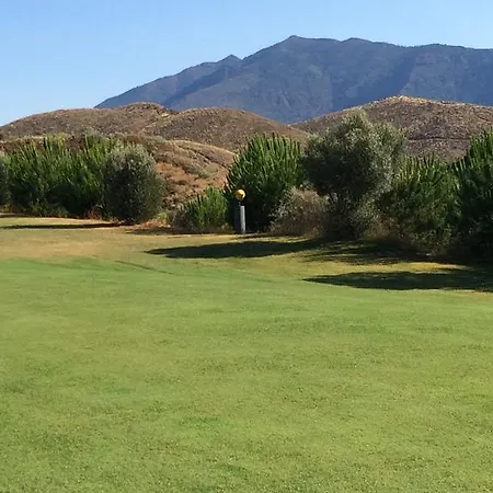 Pueblo Cortes Del Golf