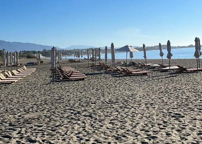 Pueblo Cortes Del Golf *